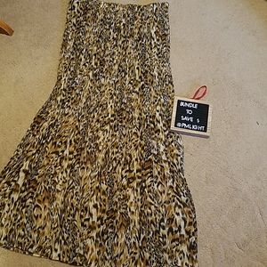 Mini Pleats Skirt by Magic Scarf Animal Print One Size